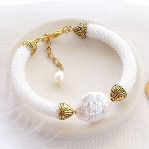 White Pearl Beaded Bracelet Luxury Charm Handmade